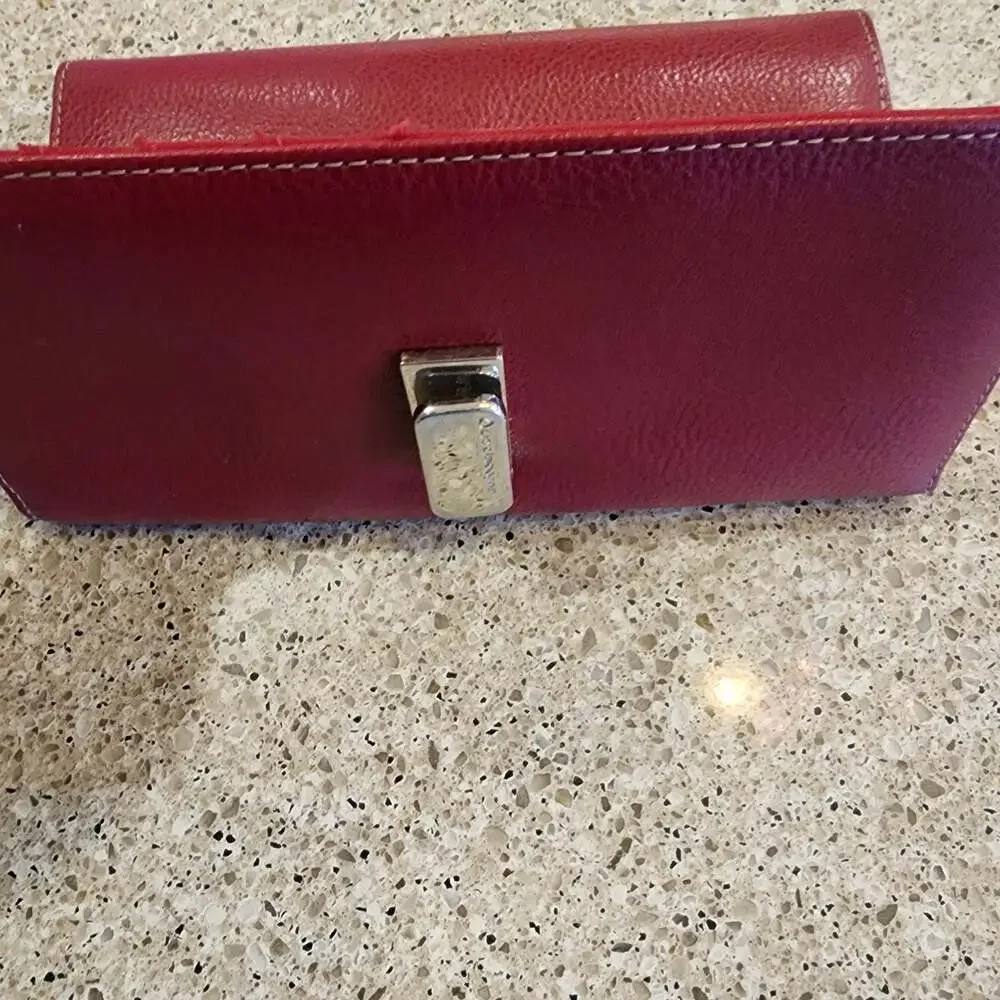 Liz Claiborne Red Pebbled Leather Checkbook Wallet with Metal Latch